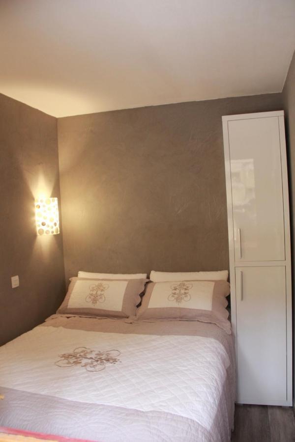 Apartment Beau Deux Pieces Isola 2000